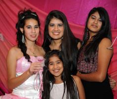 Foto de la galería: Los 15, de Gabriela Portes en el Club Luz y Fuerza de Posadas