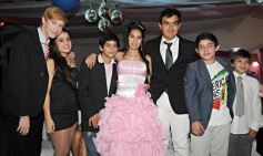 Foto de la galería: Los 15, de Gabriela Portes en el Club Luz y Fuerza de Posadas