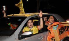 Foto de la galería: Crucero: Caravana y festejos por el ascenso al Nacional B