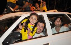 Foto de la galería: Crucero: Caravana y festejos por el ascenso al Nacional B