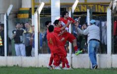 Foto de la galería: Argentinos 2-El Brete 3, primera final