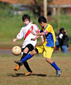 Foto de la galería: Final clase 1999: Guaraní 2-Mitre 1