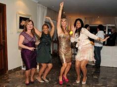 Foto de la galería: Cristina Laszeski en su casa con amigas!!!