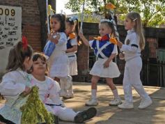 Foto de la galería: Colegio del Carmen. Acto de homenaje al General San Martín