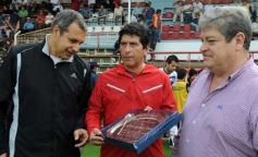 Foto de la galería: Entretiempo del partido entre Guaraní y Juventud Antoniana de Salta 