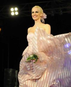 Foto de la galería: Desfile show en el cuarto tramo de la costanera con Ingrid Grudke