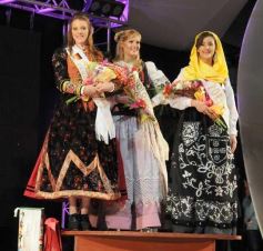 Foto de la galería: La colectividad italiana mantiene el reinado