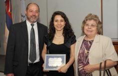 Foto de la galería: Reconocimiento a Profesionales 2012