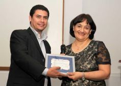 Foto de la galería: Reconocimiento a Profesionales 2012