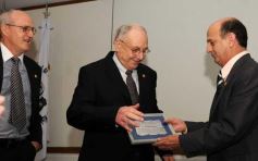 Foto de la galería: Reconocimiento a Profesionales 2012