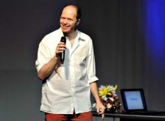 Foto de la galería: El CEEM presentó al biólogo Diego Golombek