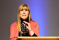 Foto de la galería: El CEEM presentó al biólogo Diego Golombek