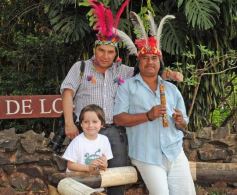 Foto de la galería: Casas de los pajaros (Guira oga)