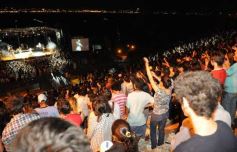 Foto de la galería: Juventud entrega premios y presenta a Los Miranda