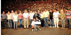 Foto de la galería: Juventud entrega premios y presenta a Los Miranda