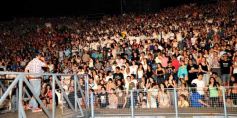 Foto de la galería: Juventud entrega premios y presenta a Los Miranda