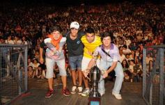 Foto de la galería: Juventud entrega premios y presenta a Los Miranda