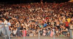 Foto de la galería: Juventud entrega premios y presenta a Los Miranda