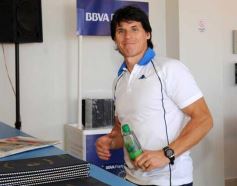 Foto de la galería: Visita de ex figuras