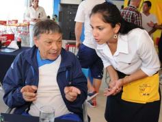 Foto de la galería: Visita de ex figuras