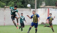 Sixto Fotografías. Deportes. Liga Posadeña A - El Laurel 2-Mitre 2