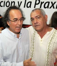 Foto de la galería: Disertación política del Arq. Oscar Thomas