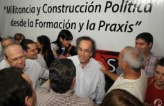 Foto de la galería: Disertación política del Arq. Oscar Thomas