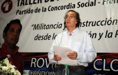 Foto de la galería: Disertación política del Arq. Oscar Thomas