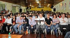 Foto de la galería: Disertación política del Arq. Oscar Thomas