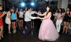 Sixto Fotografías. Sociedad. Cumpleaños - Los 15 años de Mariana Cesino