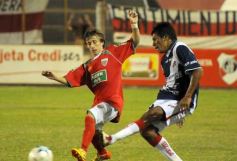 Foto de la galería: Guaraní 1-Brown 1, Clasificó Brown por penales.-