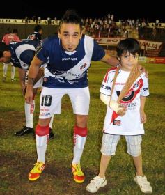 Foto de la galería: Guaraní 1-Brown 1, Clasificó Brown por penales.-