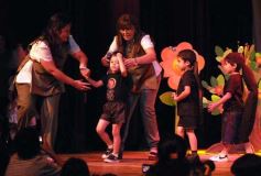 Foto de la galería: Acto de fin de año del Jardín de Infantes Nivel Inicial del Instituto Jesús Niño