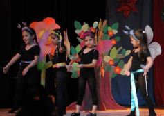 Foto de la galería: Acto de fin de año del Jardín de Infantes Nivel Inicial del Instituto Jesús Niño
