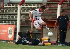 Sixto Fotografías. Deportes. Torneo Federal A - Guarani Antonio Franco 0 - Libertad de Sunchales 0