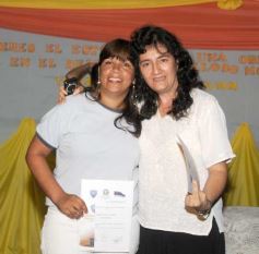 Foto de la galería: Acto de cierre de ciclo lectivo 2012 en el CEP 53 del barrio Yacyretá