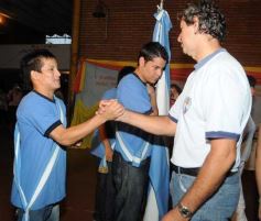 Foto de la galería: Acto de cierre de ciclo lectivo 2012 en el CEP 53 del barrio Yacyretá