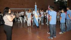 Foto de la galería: Acto de cierre de ciclo lectivo 2012 en el CEP 53 del barrio Yacyretá