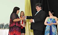 Foto de la galería: Cena y entregas de distinciones a trabajadores destacados