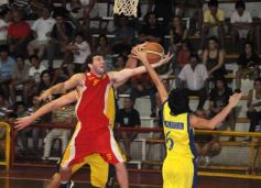 Sixto Fotografías. Deportes. Torneo Federal - Tokio 81-Mitre 75