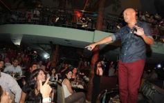 Sixto Fotografías. Sociedad. Recitales - Bahiano en Casino Club Posadas