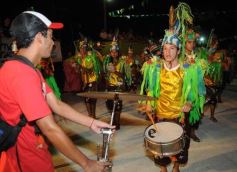 Foto de la galería: Desfile de comparsas en el barrio Miguel Lanús