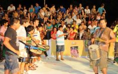 Foto de la galería: Desfile de comparsas en el barrio Miguel Lanús