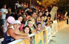Foto de la galería: Desfile de comparsas en el barrio Miguel Lanús