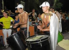 Foto de la galería: Desfile de comparsas en el barrio Miguel Lanús