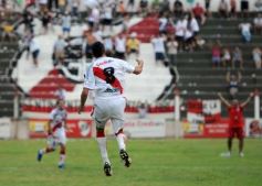 Foto de la galería: Guaraní A. Franco 2-Talleres de Cba. 0
