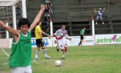 Foto de la galería: Guaraní A. Franco 2-Talleres de Cba. 0