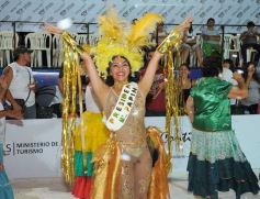 Foto de la galería: Primera noche de los Carnavales Misioneros en el cuarto tramo de la costanera