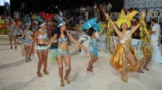 Foto de la galería: Primera noche de los Carnavales Misioneros en el cuarto tramo de la costanera