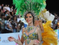 Foto de la galería: Primera noche de los Carnavales Misioneros en el cuarto tramo de la costanera